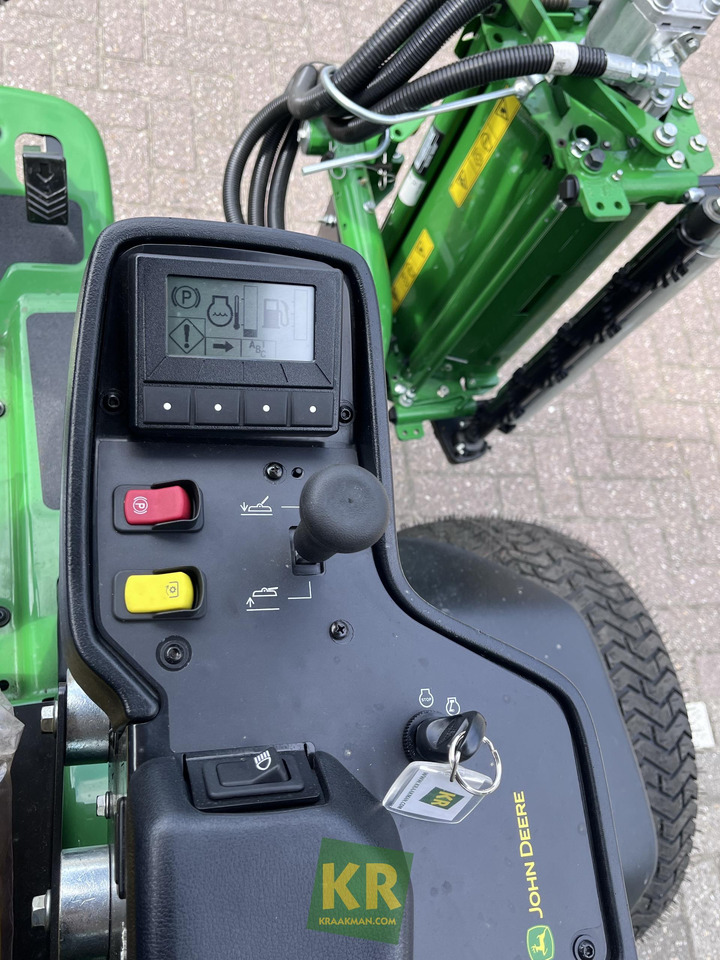 8700A John Deere - Χλοοκοπτικό: φωτογραφία 2 8700A John Deere - Χλοοκοπτικό: φωτογραφία 2