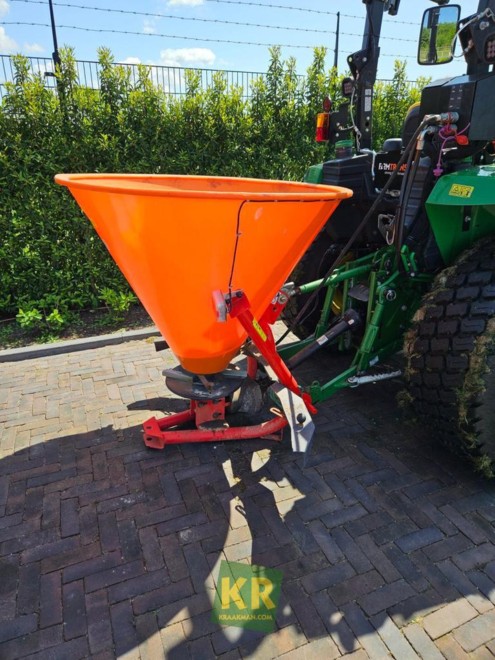 Agromet 440L - Λιπασματοδιανομέας: φωτογραφία 1 Agromet 440L - Λιπασματοδιανομέας: φωτογραφία 1