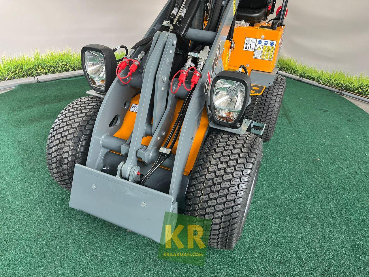 Giant G1200 - Σπαστός φορτωτής: φωτογραφία 3 Giant G1200 - Σπαστός φορτωτής: φωτογραφία 3