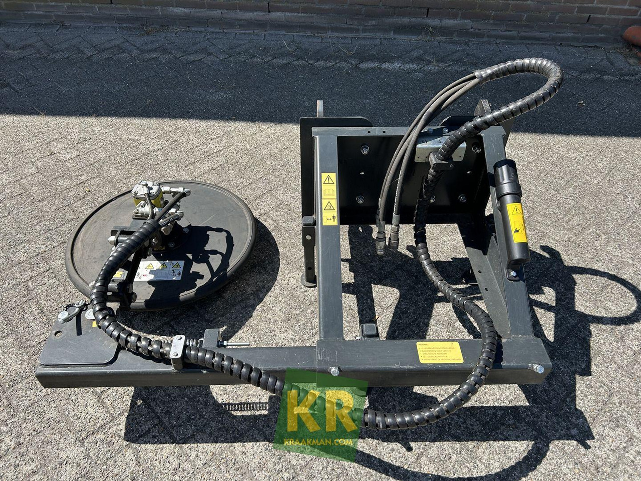 Giant palenmaaier - Χορτοκοπτικό: φωτογραφία 1 Giant palenmaaier - Χορτοκοπτικό: φωτογραφία 1