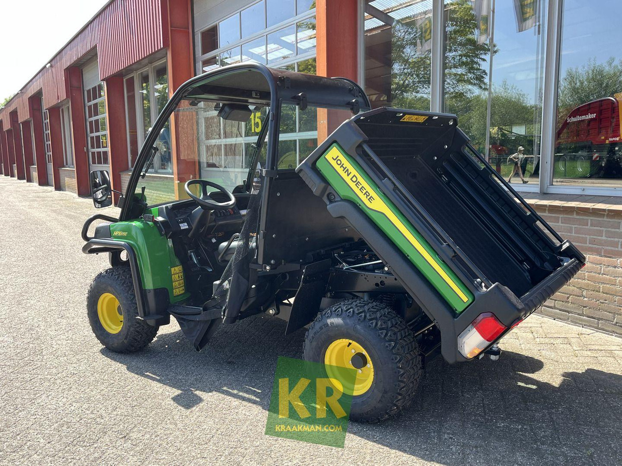 HPX815E John Deere - Τετράκλινα: φωτογραφία 1 HPX815E John Deere - Τετράκλινα: φωτογραφία 1
