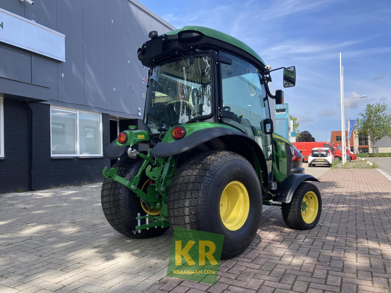 John Deere 3046R - Μικρό τρακτέρ: φωτογραφία 2 John Deere 3046R - Μικρό τρακτέρ: φωτογραφία 2