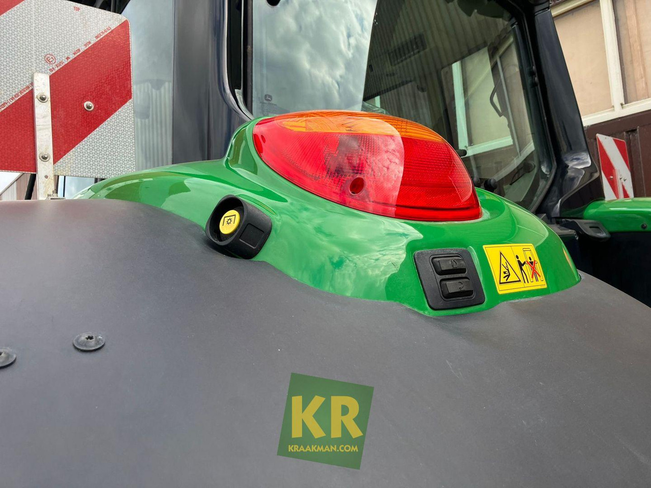 John Deere 6155M - Τρακτέρ: φωτογραφία 3 John Deere 6155M - Τρακτέρ: φωτογραφία 3