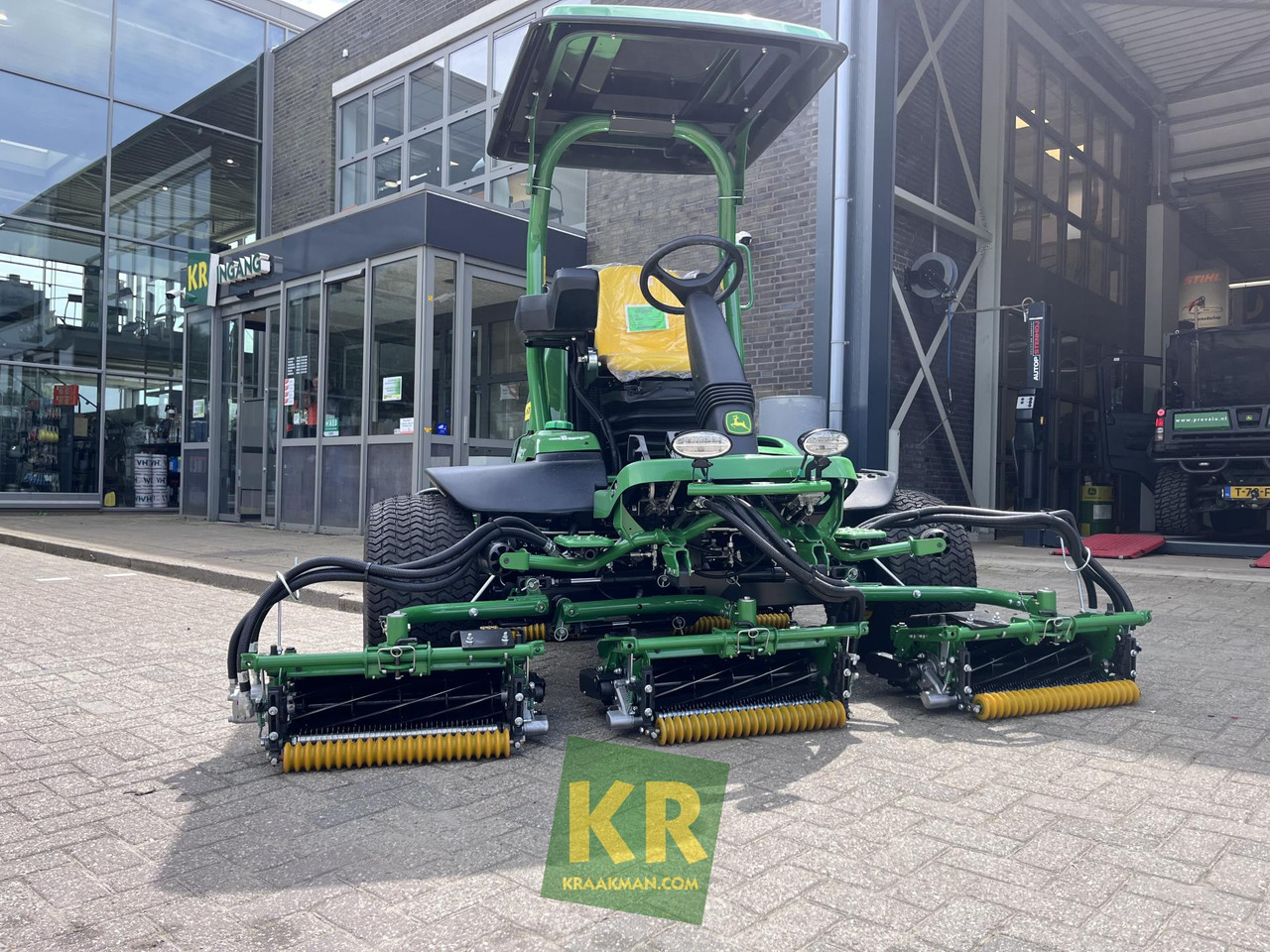 John Deere 8700A - Χλοοκοπτικό: φωτογραφία 1 John Deere 8700A - Χλοοκοπτικό: φωτογραφία 1