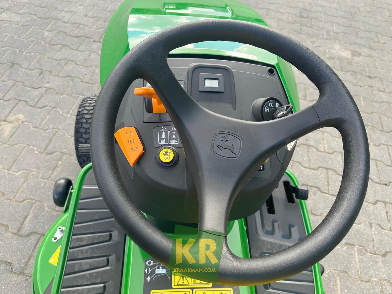 John Deere X167R - Χλοοκοπτικό: φωτογραφία 2 John Deere X167R - Χλοοκοπτικό: φωτογραφία 2
