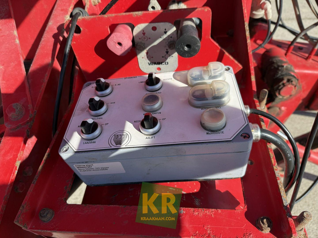 MAXXIM Beco - Ανατρεπόμενη ρυμούλκα για τρακτέρ: φωτογραφία 3 MAXXIM Beco - Ανατρεπόμενη ρυμούλκα για τρακτέρ: φωτογραφία 3