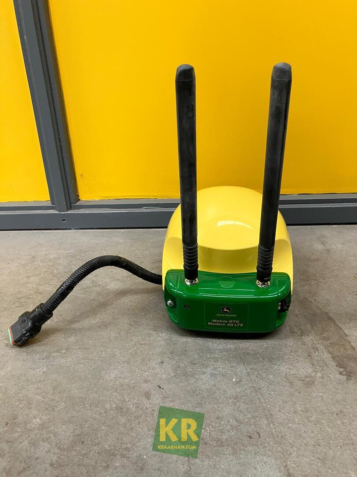 Starfire 6000 ontvanger John Deere - Σύστημα πλοήγησης για Γεωργικά μηχανήματα: φωτογραφία 2 Starfire 6000 ontvanger John Deere - Σύστημα πλοήγησης για Γεωργικά μηχανήματα: φωτογραφία 2