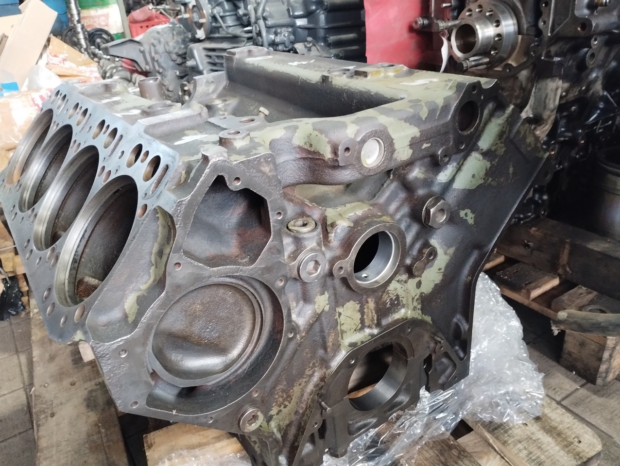 BLOK SILNIKA Mercedes OM 402 V8 - Μπλοκ κυλίνδρων για Φορτηγό: φωτογραφία 3 BLOK SILNIKA Mercedes OM 402 V8 - Μπλοκ κυλίνδρων για Φορτηγό: φωτογραφία 3