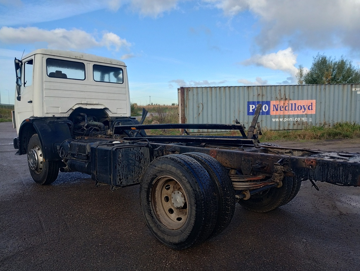 MERCEDES-BENZ 1620 - Φορτηγό σασί: φωτογραφία 4 MERCEDES-BENZ 1620 - Φορτηγό σασί: φωτογραφία 4