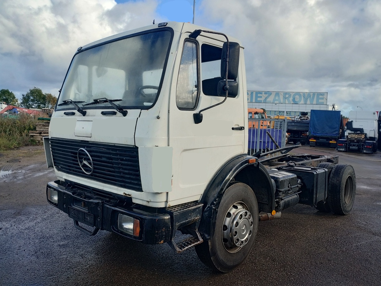 MERCEDES-BENZ 1620 - Φορτηγό σασί: φωτογραφία 1 MERCEDES-BENZ 1620 - Φορτηγό σασί: φωτογραφία 1