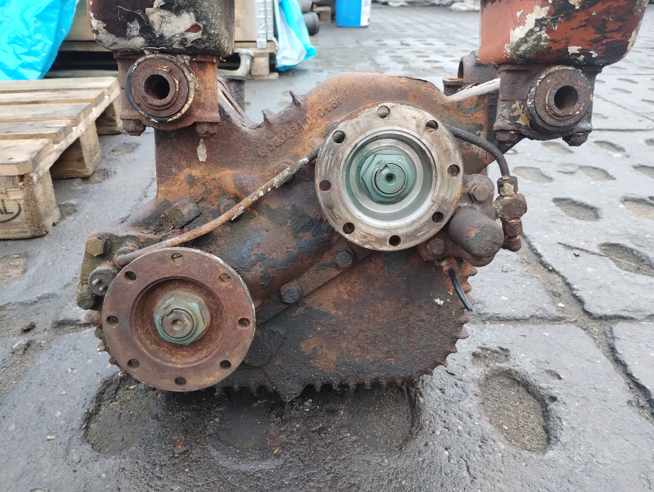 MERCEDES BENZ SKRZYNIA ROZDZILECZA REDUKTOR VG 325 4X4 1017 1217 1417 1617 - Μειωτήρας περιστροφής για Φορτηγό: φωτογραφία 1 MERCEDES BENZ SKRZYNIA ROZDZILECZA REDUKTOR VG 325 4X4 1017 1217 1417 1617 - Μειωτήρας περιστροφής για Φορτηγό: φωτογραφία 1