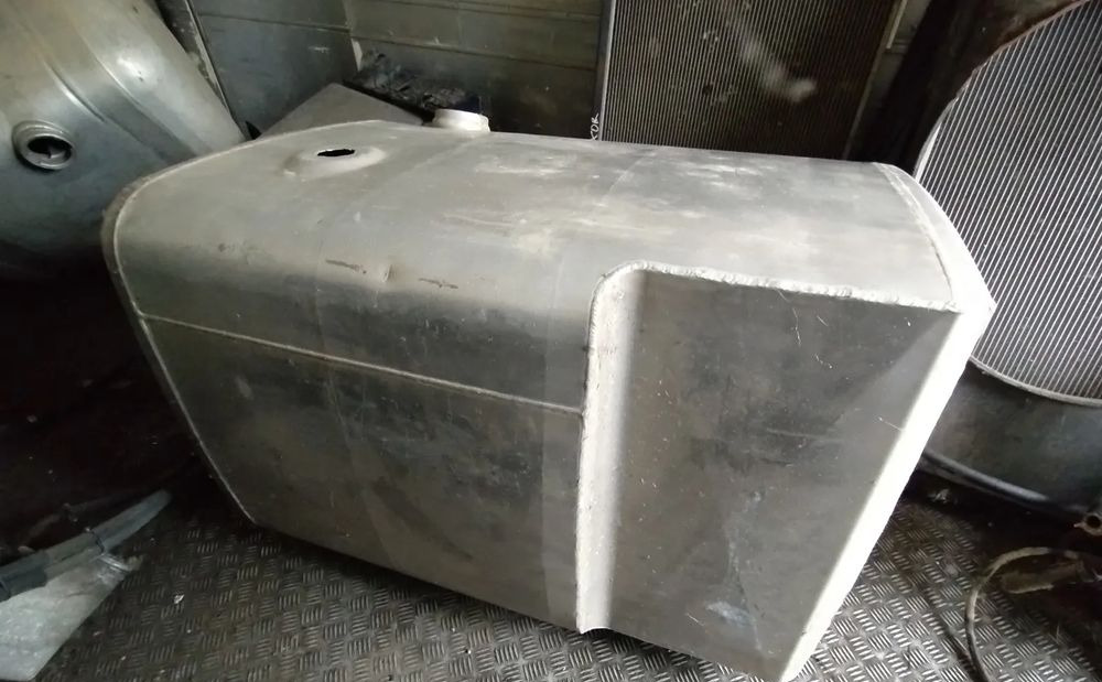 Zbiornik paliwa IVECO 100x70x70 450 LIT - Ρεζερβουάρ καυσίμου για Φορτηγό: φωτογραφία 2 Zbiornik paliwa IVECO 100x70x70 450 LIT - Ρεζερβουάρ καυσίμου για Φορτηγό: φωτογραφία 2