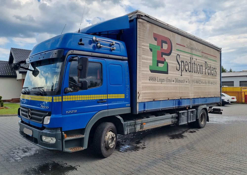 Mercedes-Benz Atego 1229 - Φορτηγό ρυμούλκησης: φωτογραφία 1 Mercedes-Benz Atego 1229 - Φορτηγό ρυμούλκησης: φωτογραφία 1