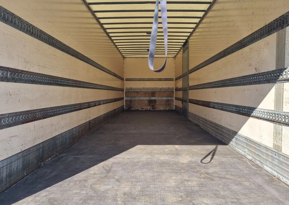 Renault Premium 270 - Φορτηγό κόφα: φωτογραφία 5 Renault Premium 270 - Φορτηγό κόφα: φωτογραφία 5