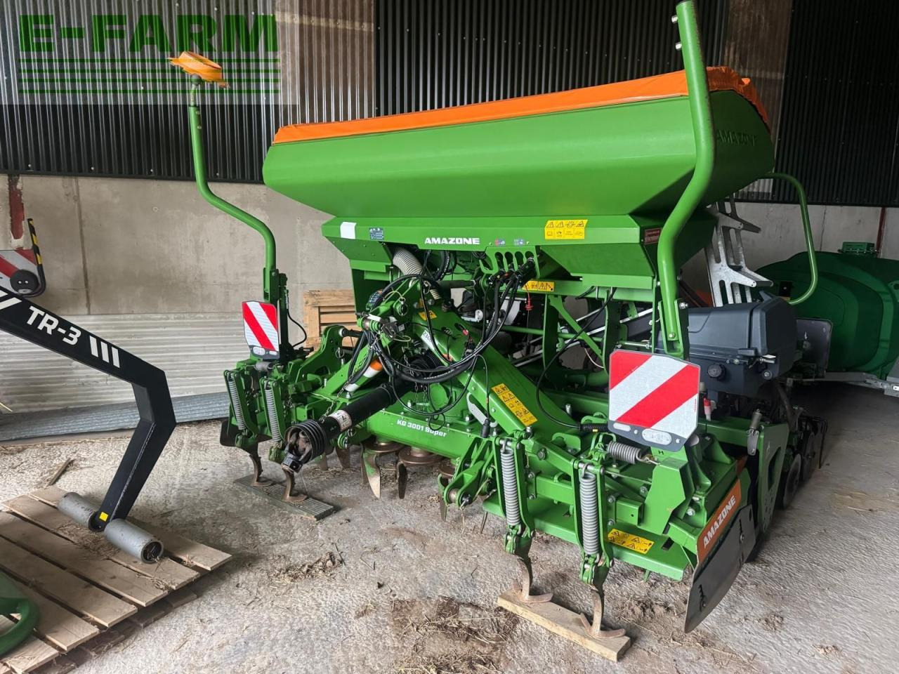 Amazone centaya - Σπαρτική με σβάρνα: φωτογραφία 3 Amazone centaya - Σπαρτική με σβάρνα: φωτογραφία 3