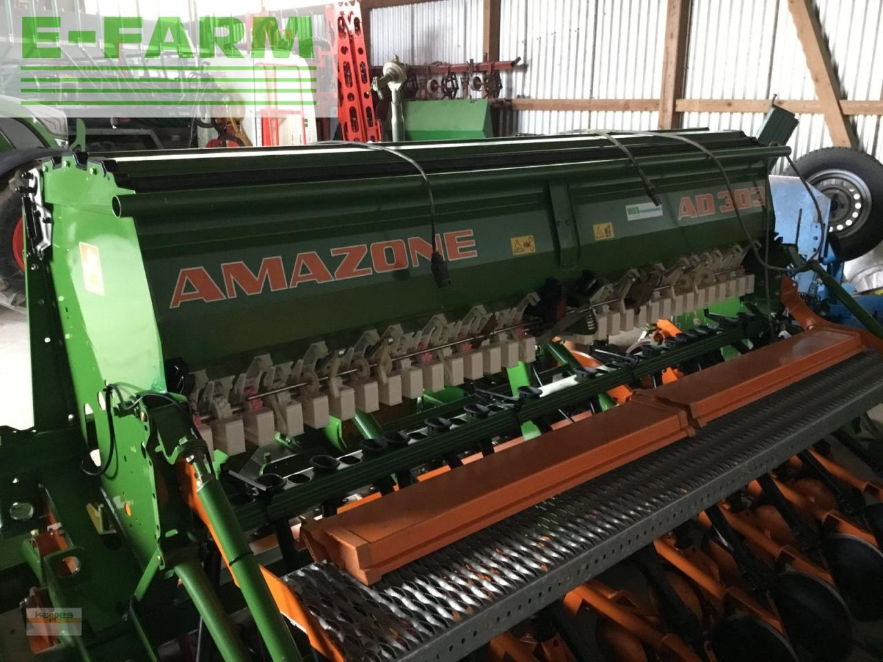Amazone kg303 +ad303 - Σπαρτική με σβάρνα: φωτογραφία 4 Amazone kg303 +ad303 - Σπαρτική με σβάρνα: φωτογραφία 4