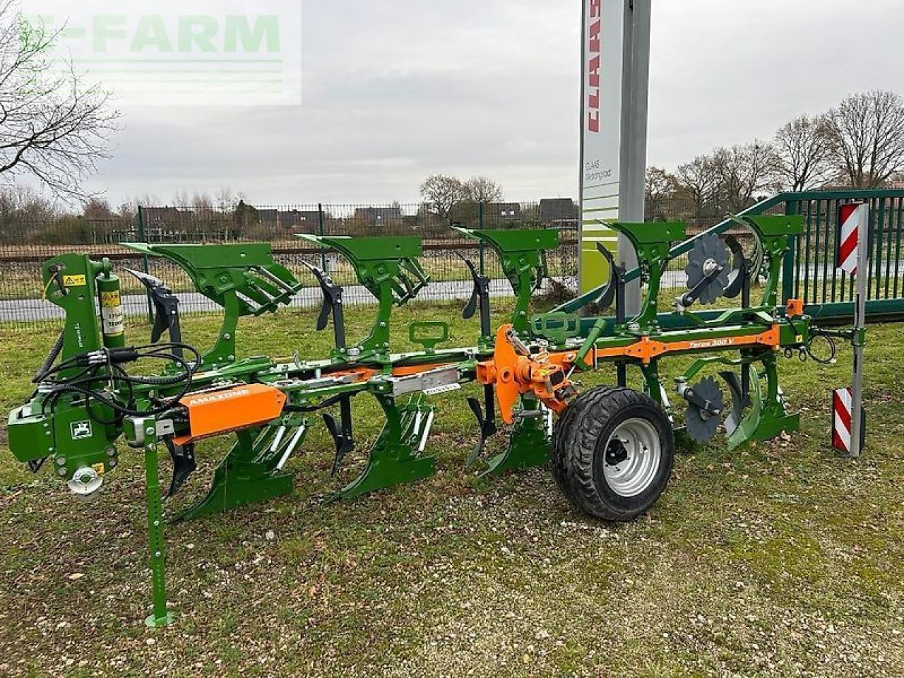 Amazone teres 300 v5 +0 100 - Λιπασματοδιανομέας: φωτογραφία 1 Amazone teres 300 v5 +0 100 - Λιπασματοδιανομέας: φωτογραφία 1