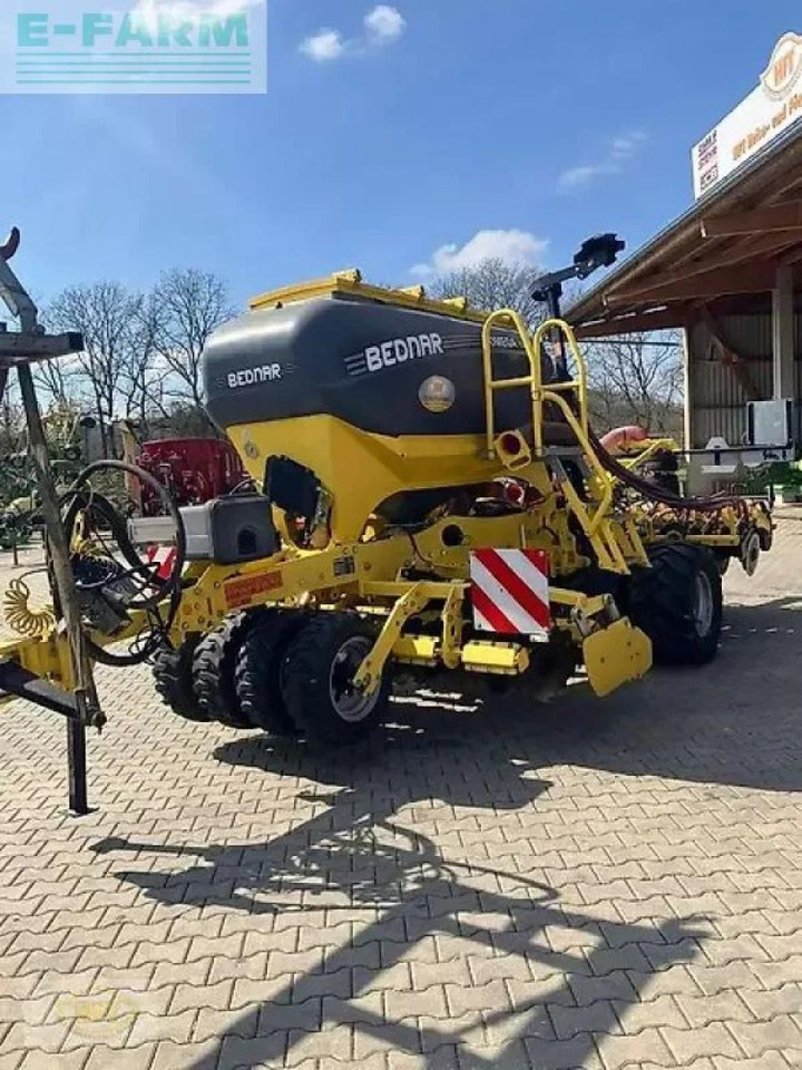 Bednar omega oo 3000 l - Σπαρτική με σβάρνα: φωτογραφία 1 Bednar omega oo 3000 l - Σπαρτική με σβάρνα: φωτογραφία 1