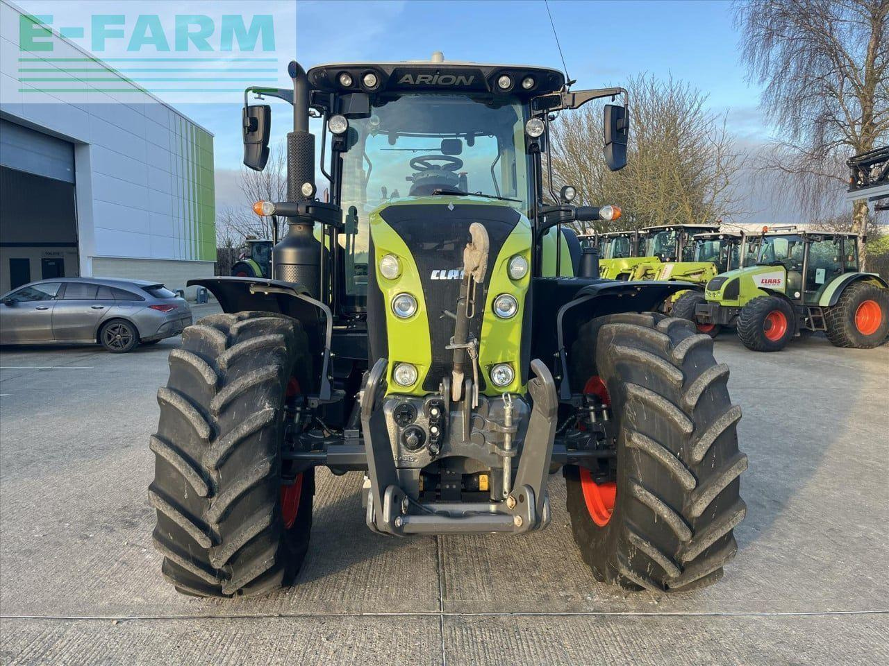CLAAS ARION 650 HEXASHIFT - Τρακτέρ: φωτογραφία 2 CLAAS ARION 650 HEXASHIFT - Τρακτέρ: φωτογραφία 2