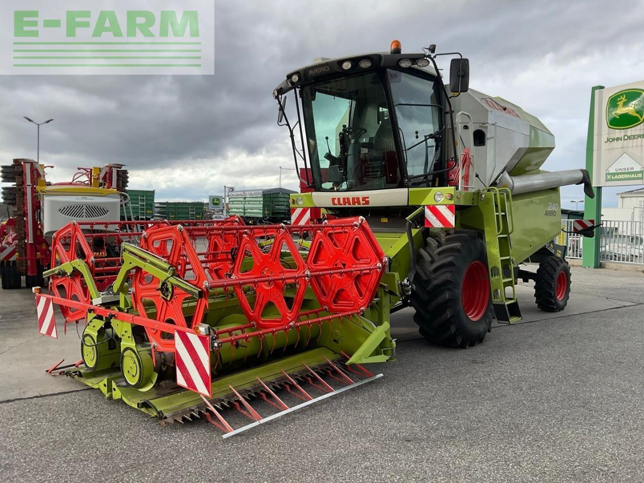 CLAAS AVERO 240 - Θεριζοαλωνιστική μηχανή: φωτογραφία 1 CLAAS AVERO 240 - Θεριζοαλωνιστική μηχανή: φωτογραφία 1