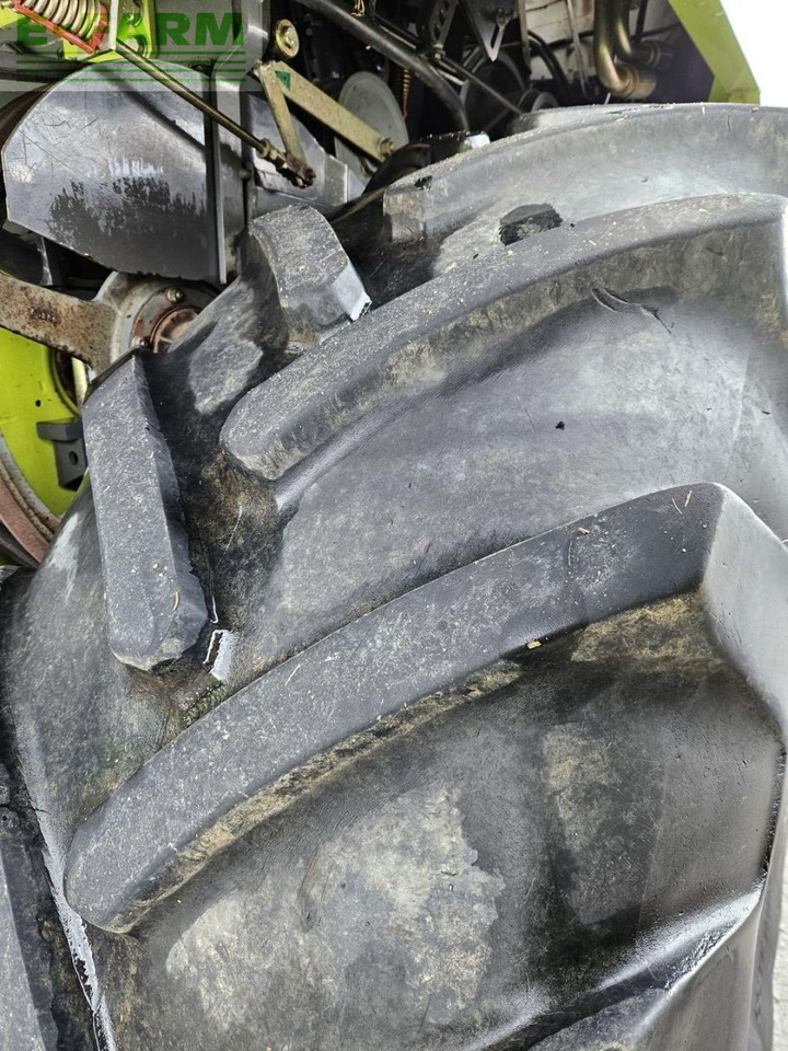 Θεριζοαλωνιστική μηχανή CLAAS Mega 370: φωτογραφία 7