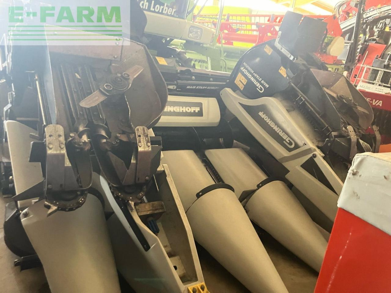Θεριζοαλωνιστική μηχανή CLAAS Mega 370: φωτογραφία 15