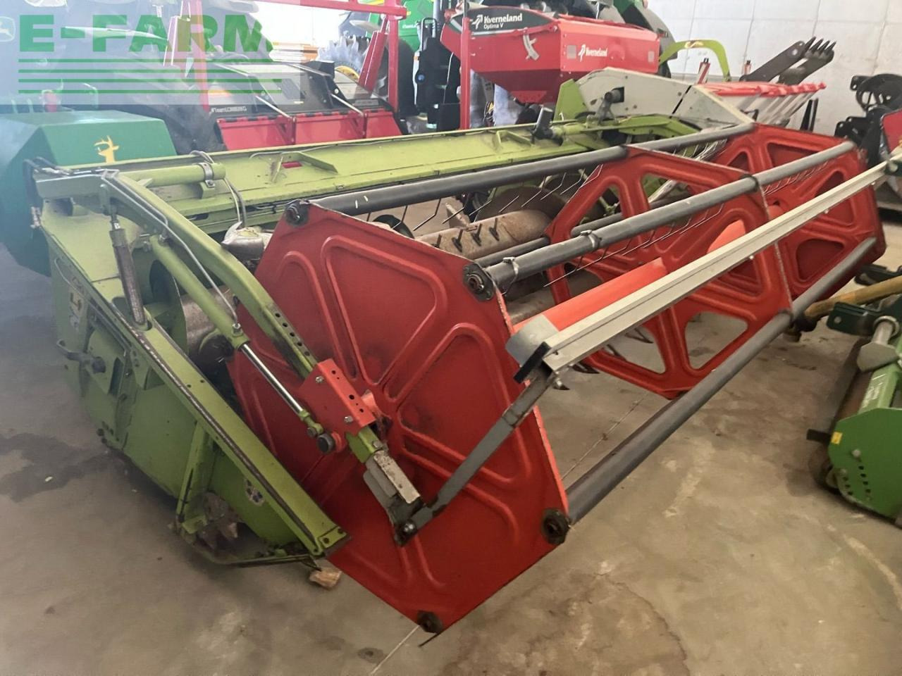 Θεριζοαλωνιστική μηχανή CLAAS Mega 370: φωτογραφία 17