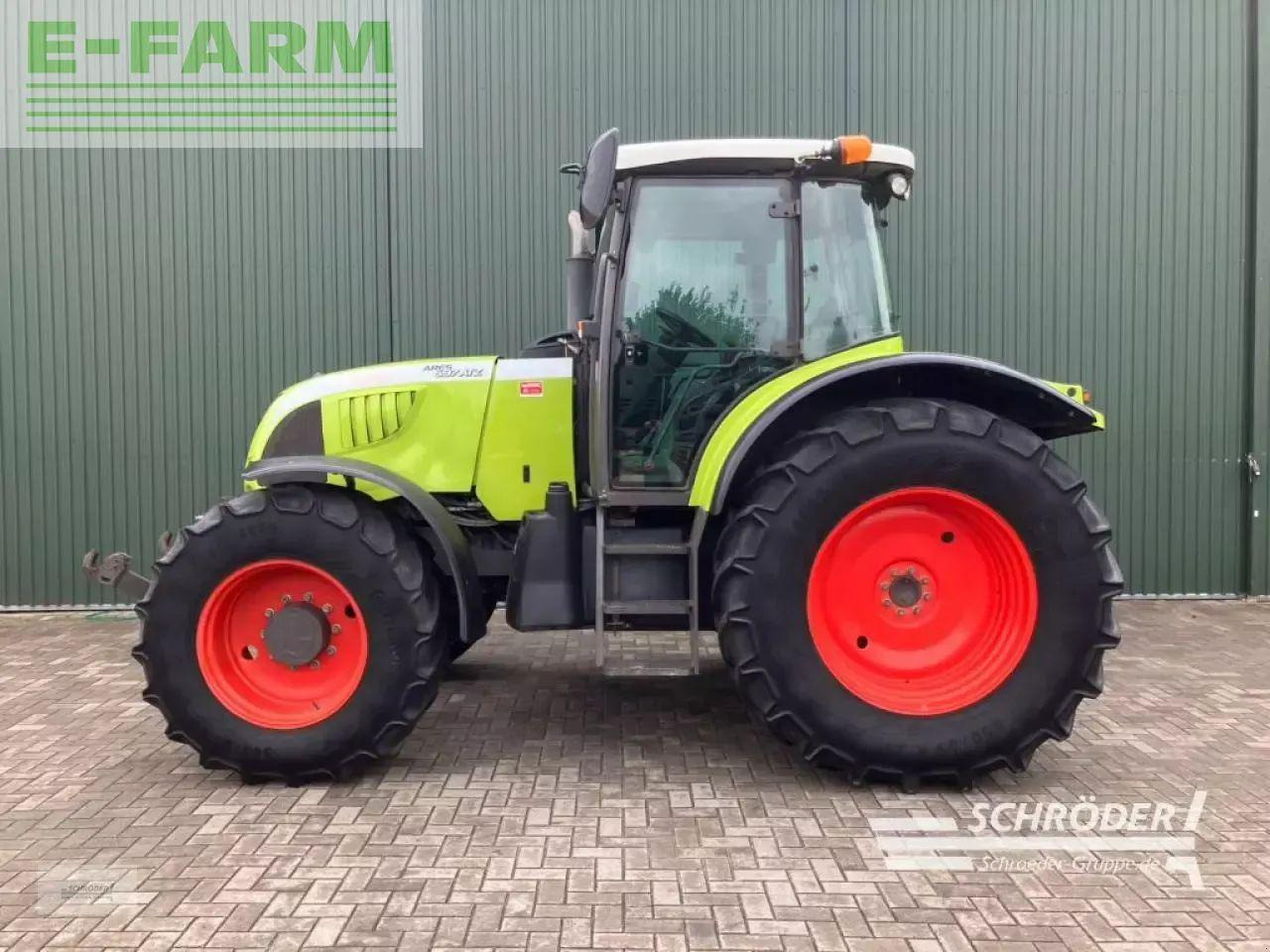 CLAAS ares 697 atz ATZ - Τρακτέρ: φωτογραφία 4 CLAAS ares 697 atz ATZ - Τρακτέρ: φωτογραφία 4
