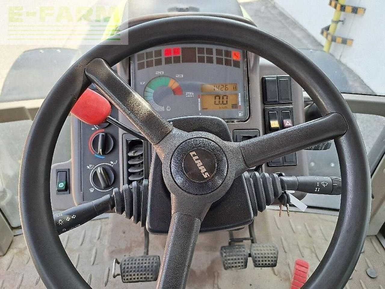 Τρακτέρ CLAAS ares 826: φωτογραφία 14 Τρακτέρ CLAAS ares 826: φωτογραφία 14