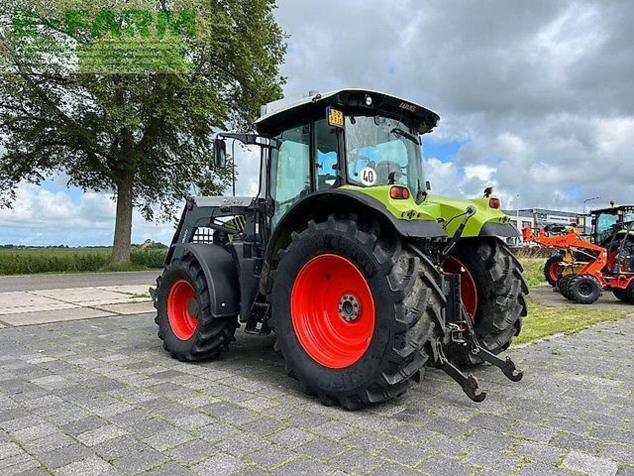 CLAAS arion 530 cis CIS - Τρακτέρ: φωτογραφία 4 CLAAS arion 530 cis CIS - Τρακτέρ: φωτογραφία 4