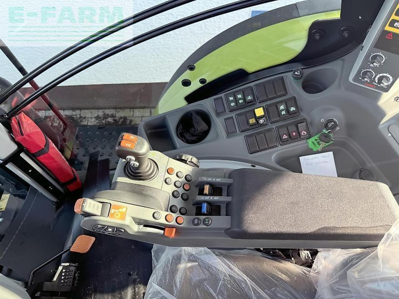 CLAAS arion 630 cis+ hexashift stage v a96 HEXASHIFT CIS+ - Τρακτέρ: φωτογραφία 5 CLAAS arion 630 cis+ hexashift stage v a96 HEXASHIFT CIS+ - Τρακτέρ: φωτογραφία 5