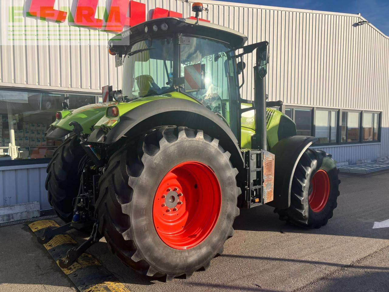 CLAAS axion 810 cmatic s5 CMATIC - Τρακτέρ: φωτογραφία 2 CLAAS axion 810 cmatic s5 CMATIC - Τρακτέρ: φωτογραφία 2