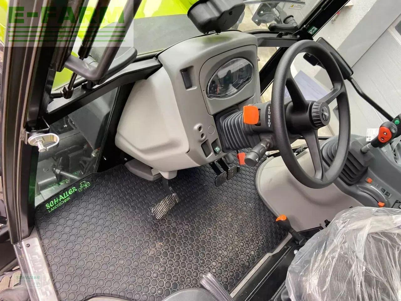 Τρακτέρ CLAAS axos 240: φωτογραφία 9 Τρακτέρ CLAAS axos 240: φωτογραφία 9