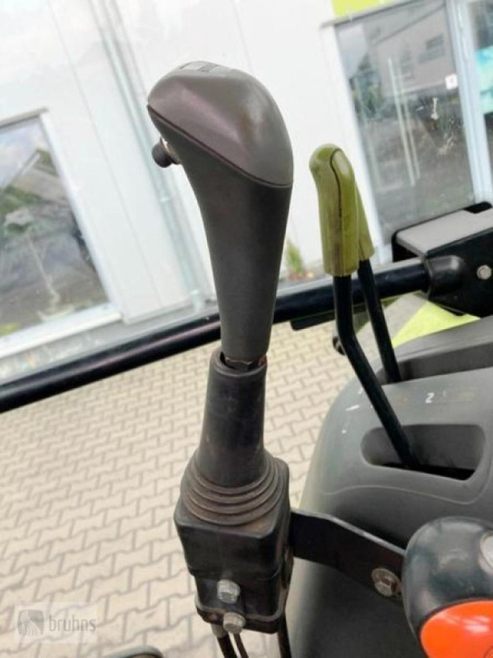 Τρακτέρ CLAAS axos 320 mit stoll frontlader: φωτογραφία 15 Τρακτέρ CLAAS axos 320 mit stoll frontlader: φωτογραφία 15