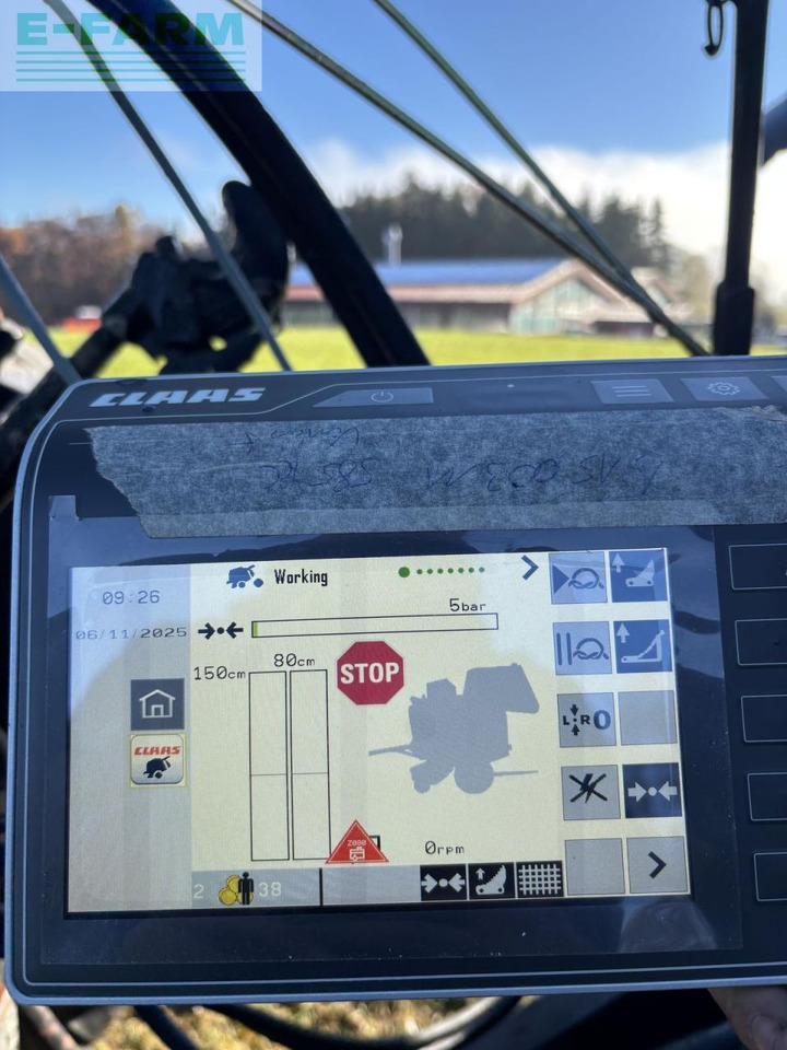 Χορτοδετική μηχανή τετράγωνες μπάλες CLAAS claas variant 585 rc: φωτογραφία 26 Χορτοδετική μηχανή τετράγωνες μπάλες CLAAS claas variant 585 rc: φωτογραφία 26