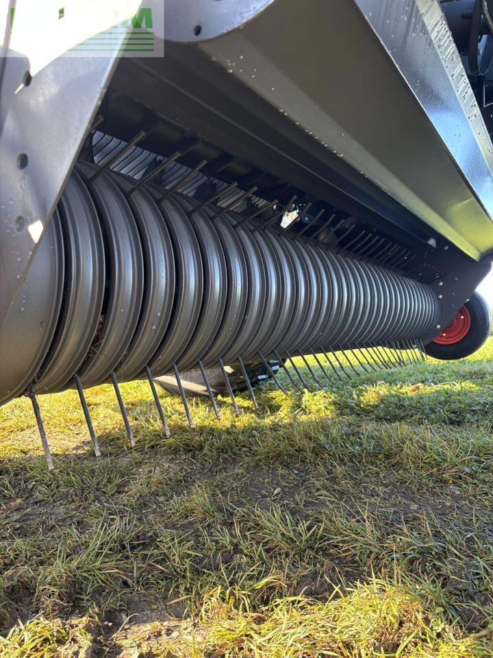 Χορτοδετική μηχανή τετράγωνες μπάλες CLAAS claas variant 585 rc: φωτογραφία 15 Χορτοδετική μηχανή τετράγωνες μπάλες CLAAS claas variant 585 rc: φωτογραφία 15