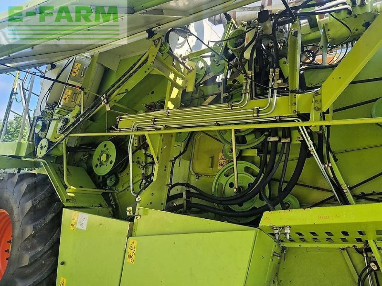 Θεριζοαλωνιστική μηχανή CLAAS lexion 405: φωτογραφία 6