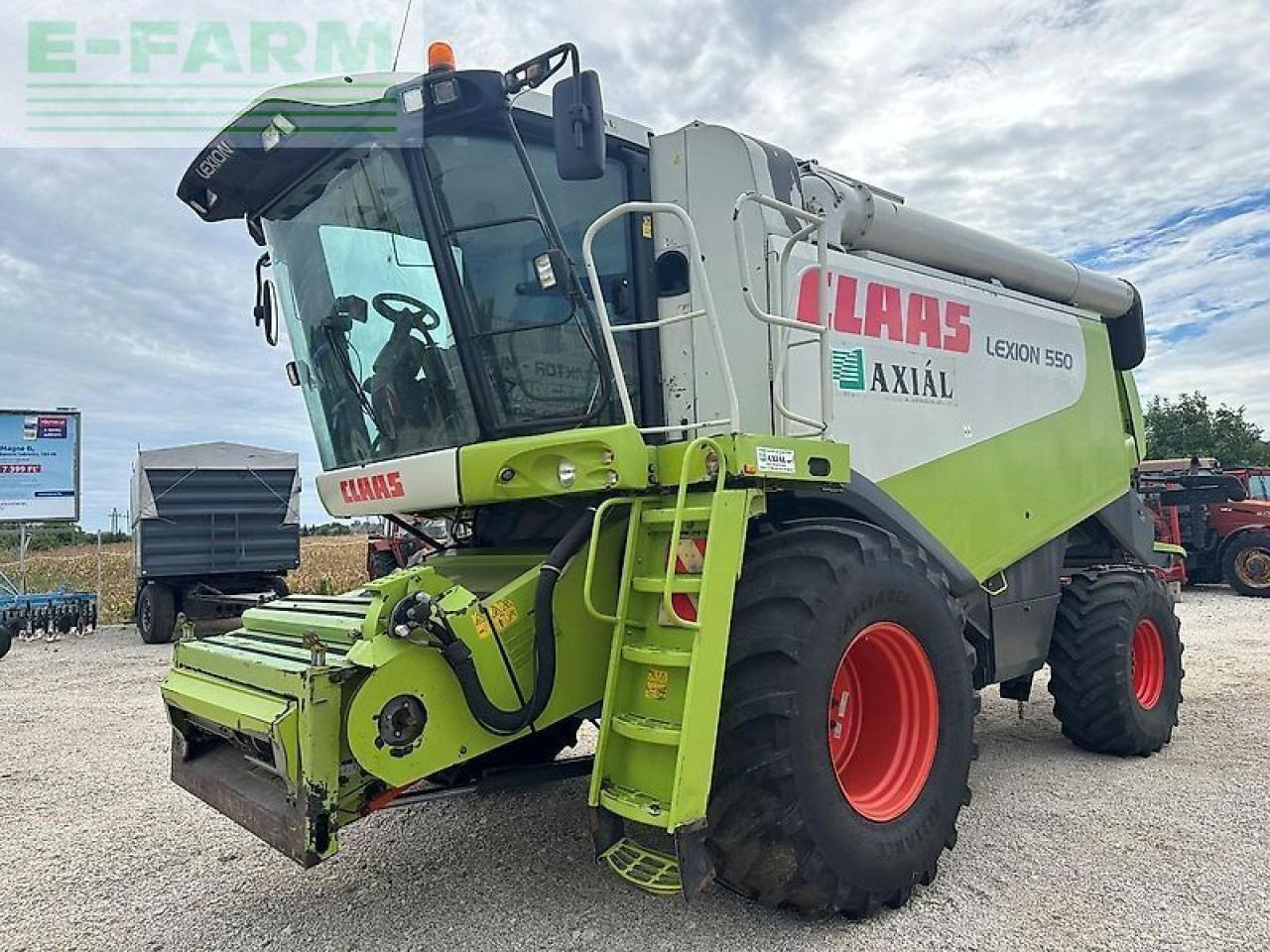 CLAAS lexion 550 - Θεριζοαλωνιστική μηχανή: φωτογραφία 1 CLAAS lexion 550 - Θεριζοαλωνιστική μηχανή: φωτογραφία 1