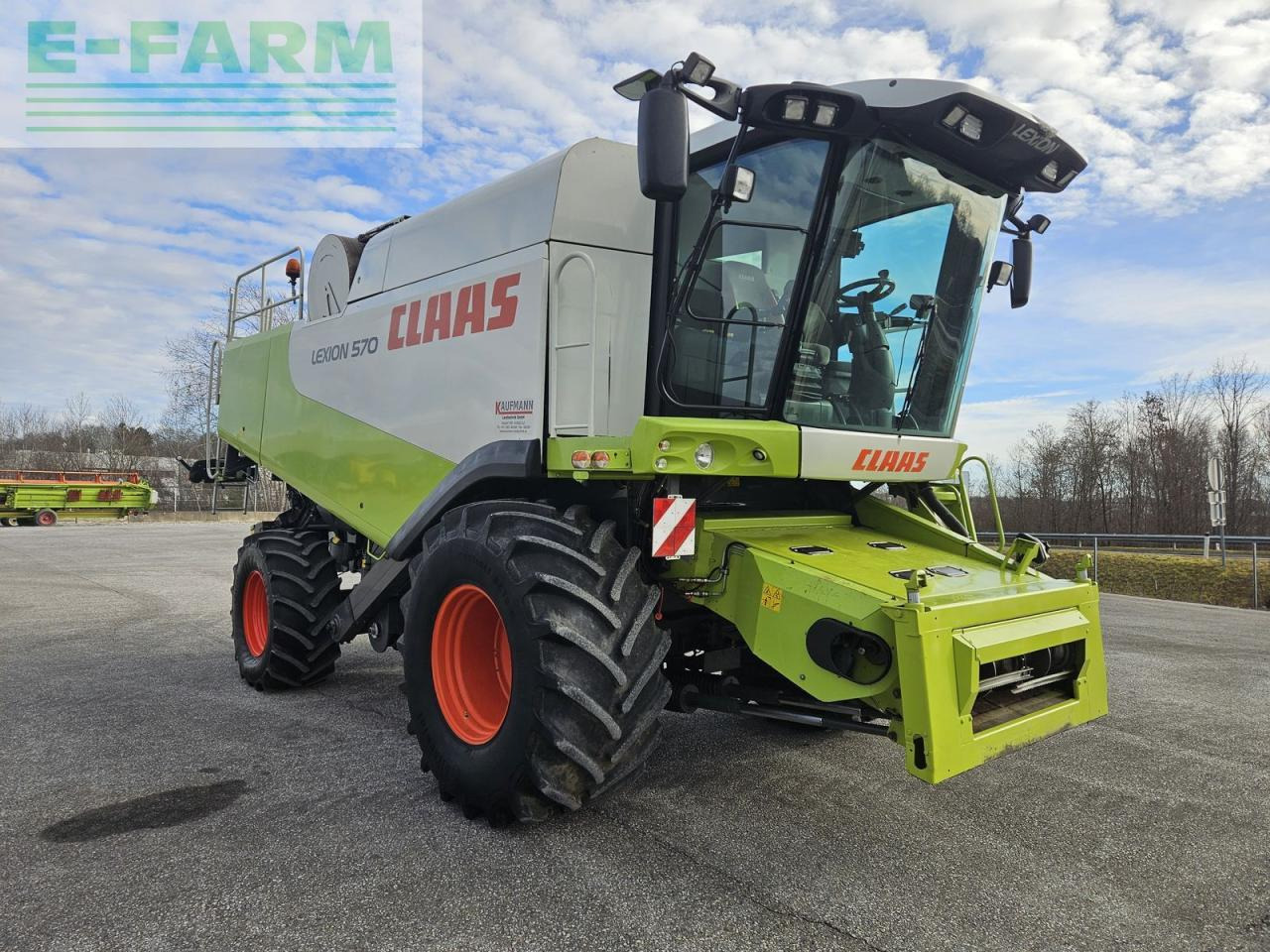 CLAAS lexion 570 - Θεριζοαλωνιστική μηχανή: φωτογραφία 3 CLAAS lexion 570 - Θεριζοαλωνιστική μηχανή: φωτογραφία 3