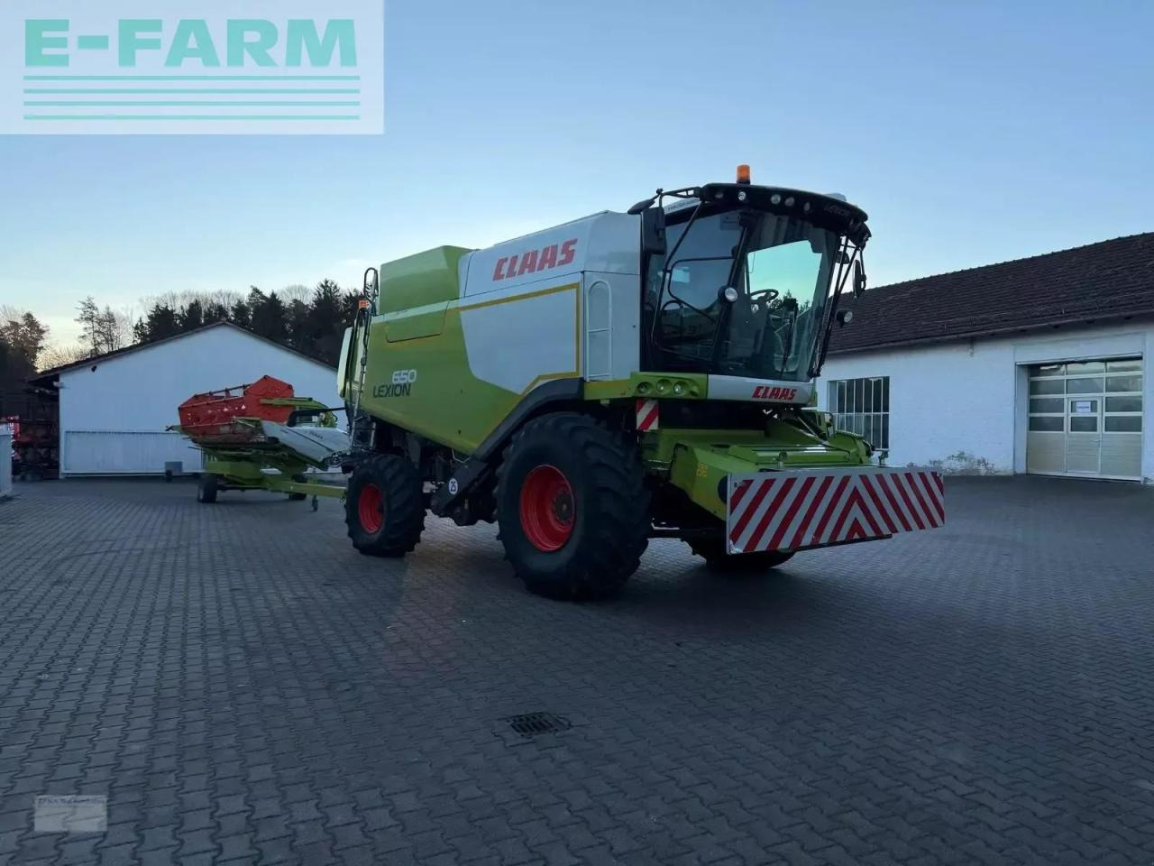 CLAAS lexion 650 (stage iiib) - Θεριζοαλωνιστική μηχανή: φωτογραφία 2 CLAAS lexion 650 (stage iiib) - Θεριζοαλωνιστική μηχανή: φωτογραφία 2
