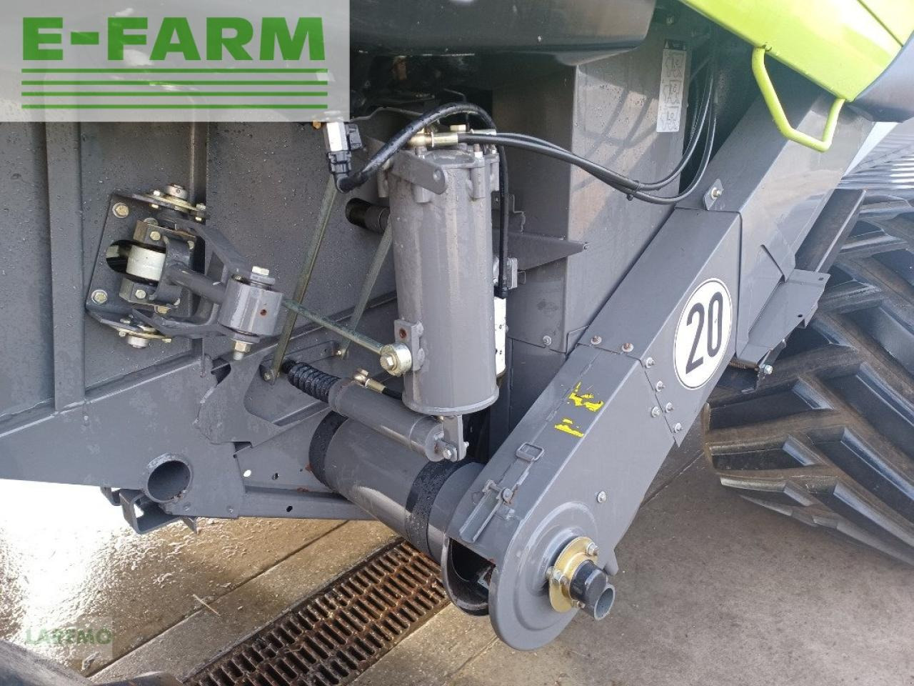 CLAAS lexion 670 tt terratrac v 900 - Θεριζοαλωνιστική μηχανή: φωτογραφία 4 CLAAS lexion 670 tt terratrac v 900 - Θεριζοαλωνιστική μηχανή: φωτογραφία 4
