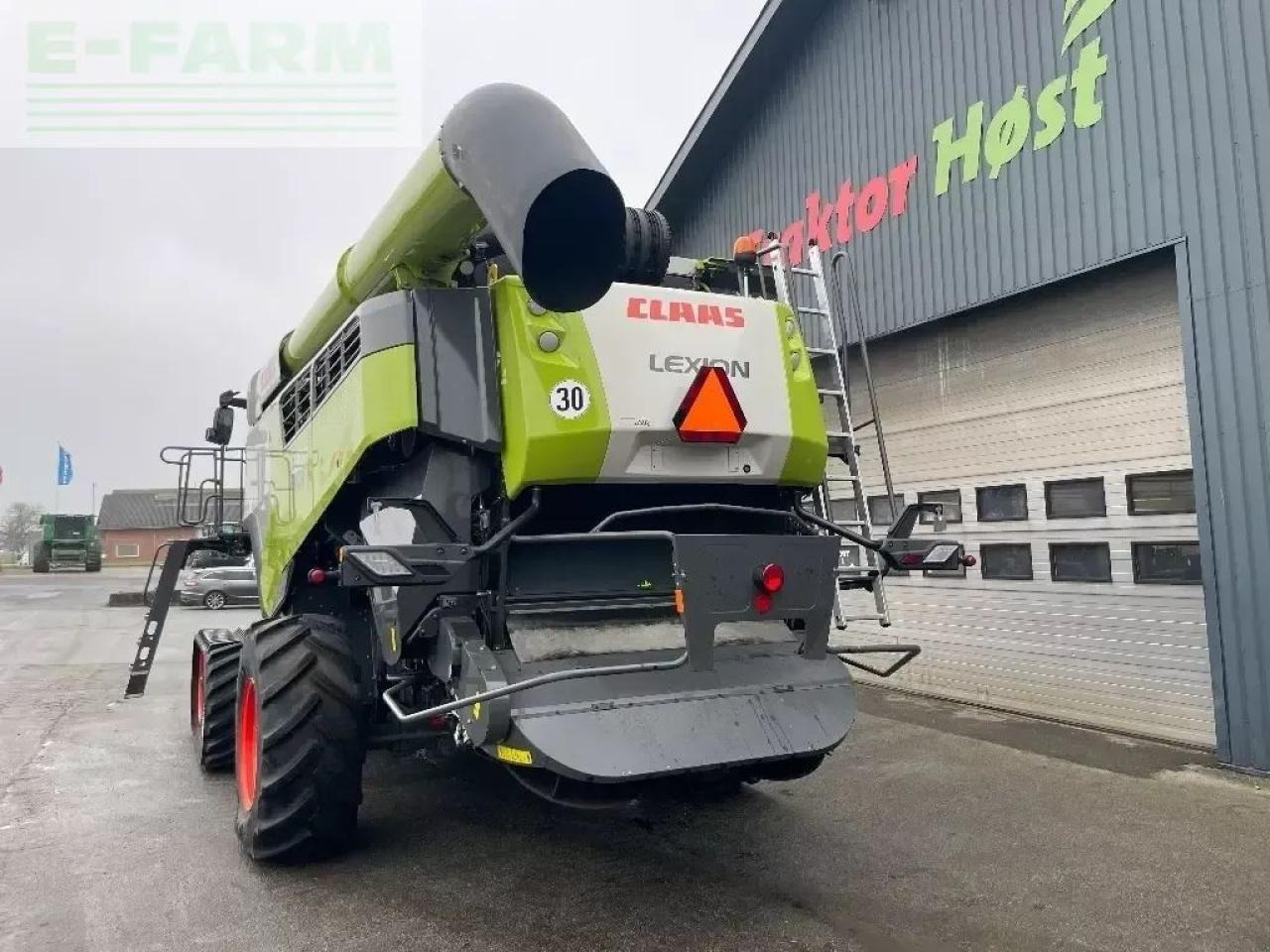 CLAAS lexion 6900 tt - Θεριζοαλωνιστική μηχανή: φωτογραφία 5 CLAAS lexion 6900 tt - Θεριζοαλωνιστική μηχανή: φωτογραφία 5