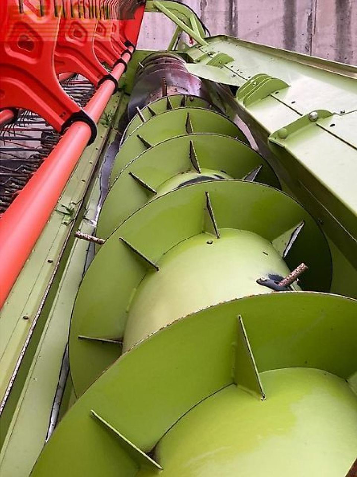 Θεριζοαλωνιστική μηχανή CLAAS lexion 740 tier 4: φωτογραφία 10 Θεριζοαλωνιστική μηχανή CLAAS lexion 740 tier 4: φωτογραφία 10