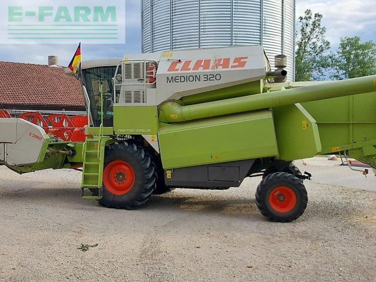 CLAAS medion 310 - Θεριζοαλωνιστική μηχανή: φωτογραφία 1 CLAAS medion 310 - Θεριζοαλωνιστική μηχανή: φωτογραφία 1