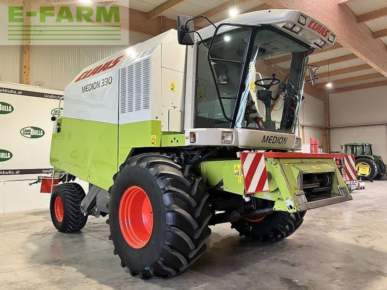 CLAAS medion 330 - Θεριζοαλωνιστική μηχανή: φωτογραφία 2 CLAAS medion 330 - Θεριζοαλωνιστική μηχανή: φωτογραφία 2