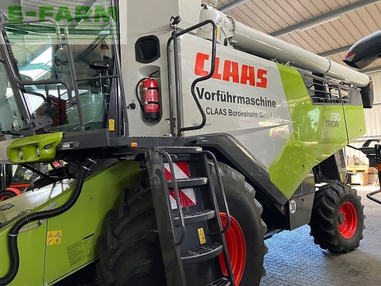 CLAAS trion 730 - Θεριζοαλωνιστική μηχανή: φωτογραφία 4 CLAAS trion 730 - Θεριζοαλωνιστική μηχανή: φωτογραφία 4