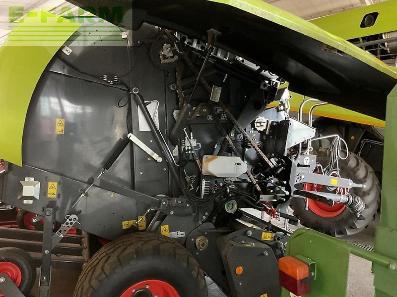 CLAAS variant 485 rc - Χορτοδετική μηχανή τετράγωνες μπάλες: φωτογραφία 5 CLAAS variant 485 rc - Χορτοδετική μηχανή τετράγωνες μπάλες: φωτογραφία 5