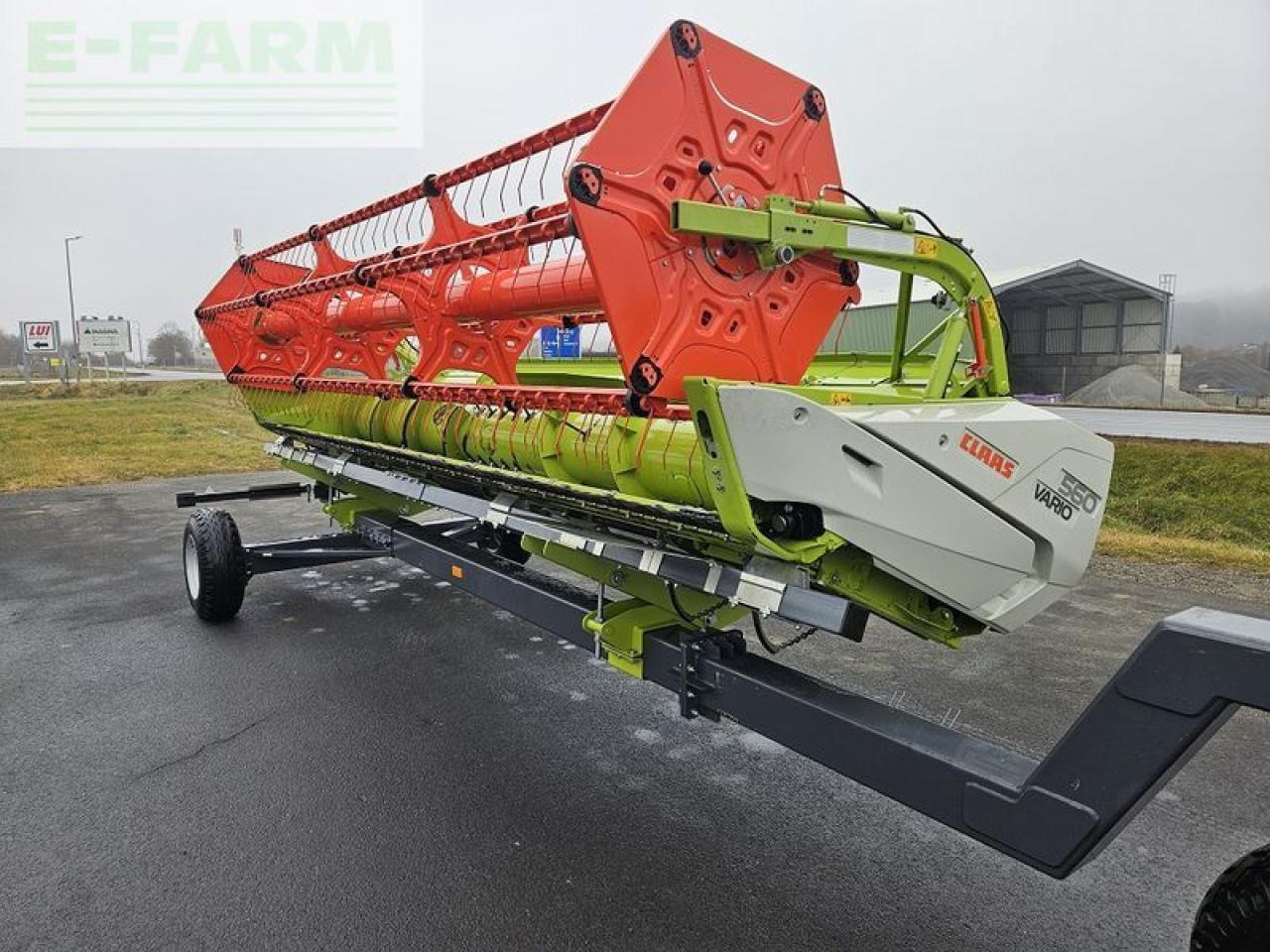 CLAAS vario 560 + rapstrenner + transportwagen - Θεριζοαλωνιστική μηχανή - κεφαλή: φωτογραφία 2 CLAAS vario 560 + rapstrenner + transportwagen - Θεριζοαλωνιστική μηχανή - κεφαλή: φωτογραφία 2
