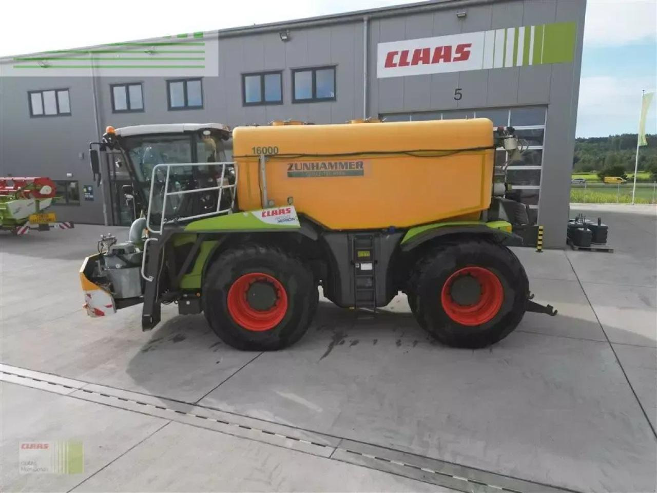 CLAAS xerion 4000 saddle trac SADDLE TRAC - Αυτοκινούμενο ψεκαστικό: φωτογραφία 3 CLAAS xerion 4000 saddle trac SADDLE TRAC - Αυτοκινούμενο ψεκαστικό: φωτογραφία 3