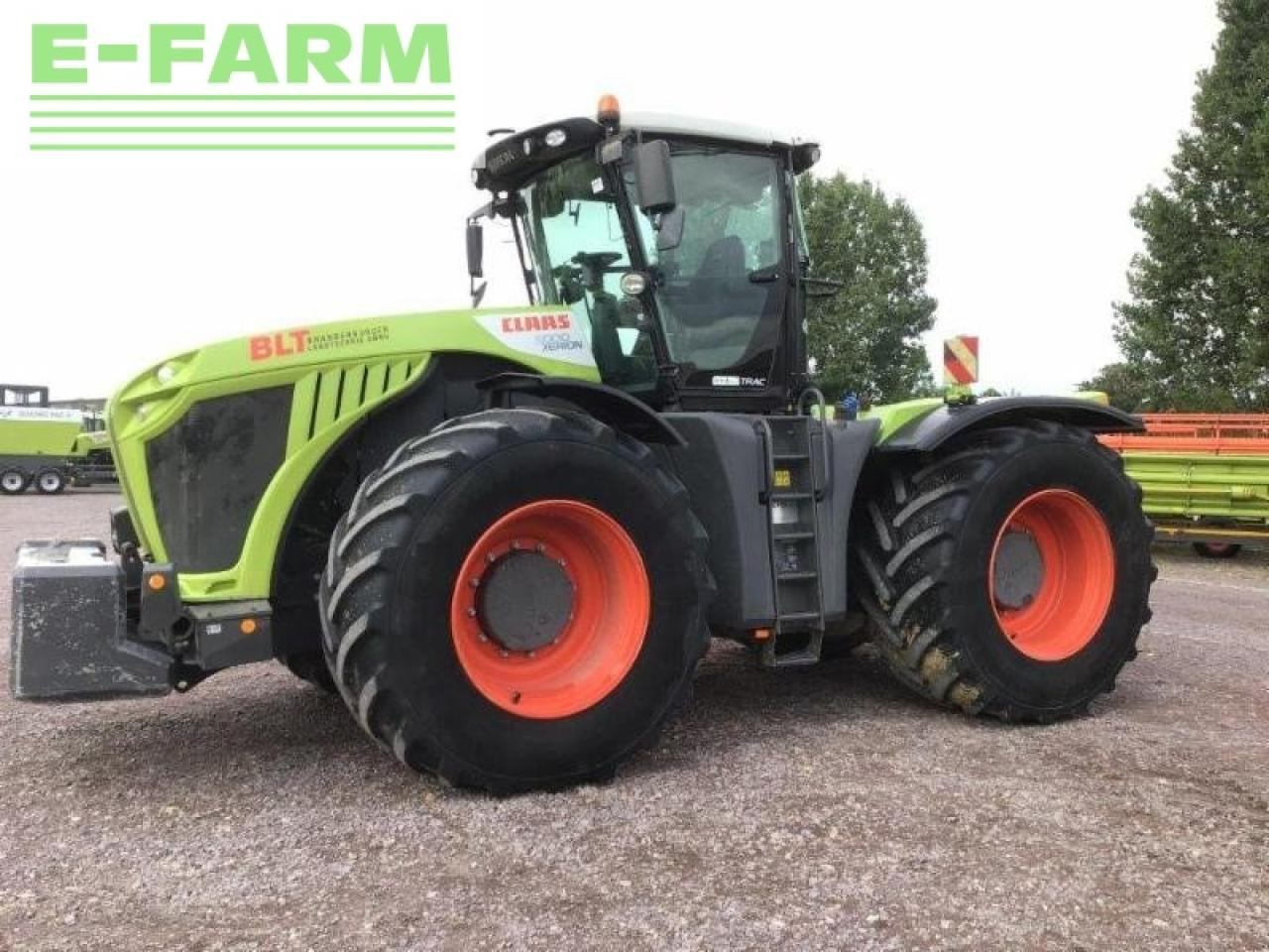 CLAAS xerion 5000 trac TRAC - Τρακτέρ: φωτογραφία 1 CLAAS xerion 5000 trac TRAC - Τρακτέρ: φωτογραφία 1